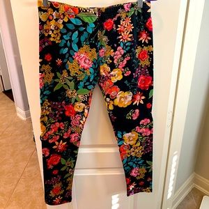 NWT Johnny Was Printed Legging, medium